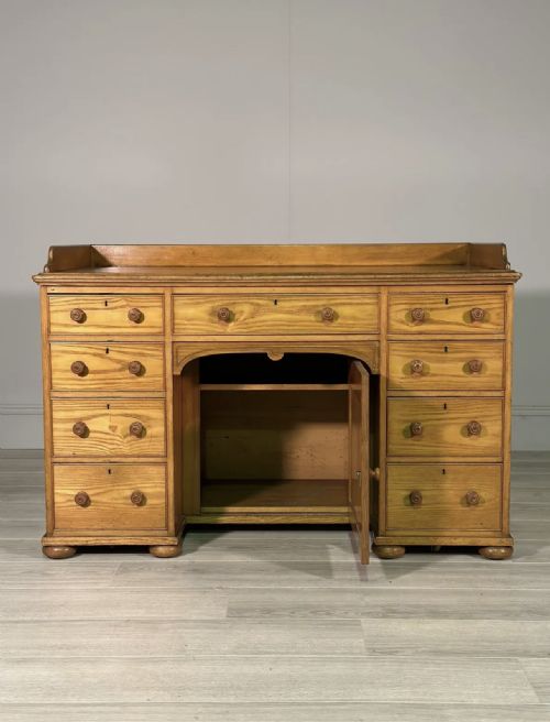 19TH CENTURY SOLID ASH KNEEHOLE DESK - ADDITIONAL PHOTO 3