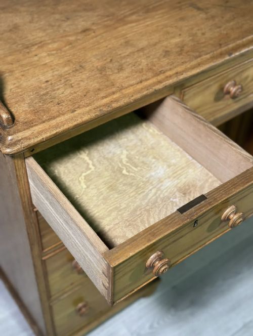 19TH CENTURY SOLID ASH KNEEHOLE DESK - ADDITIONAL PHOTO 5