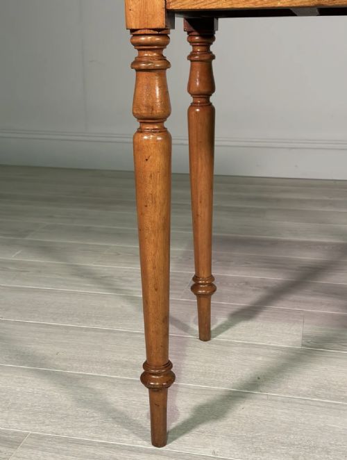 19TH CENTURY SATIN WALNUT SIDE TABLE - ADDITIONAL PHOTO 3