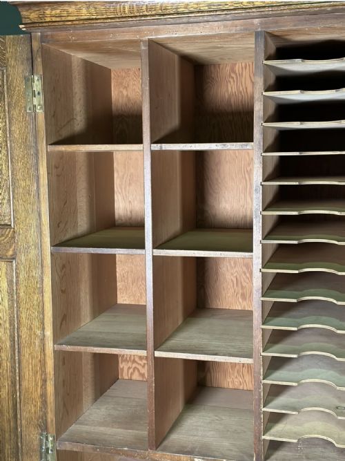 ANTIQUE OAK PIGEON HOLE CUPBOARD - ADDITIONAL PHOTO 5