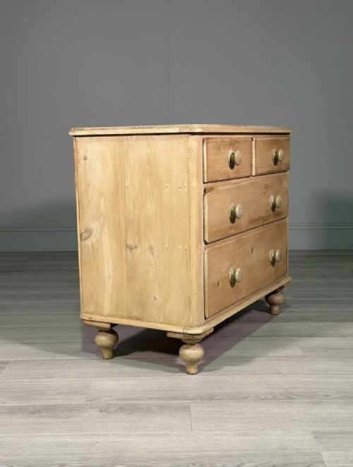 VICTORIAN PINE CHEST OF DRAWERS - ADDITIONAL PHOTO 6