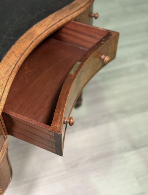 EDWARDIAN MAHOGANY KIDNEY SHAPED DESK - ADDITIONAL PHOTO 6