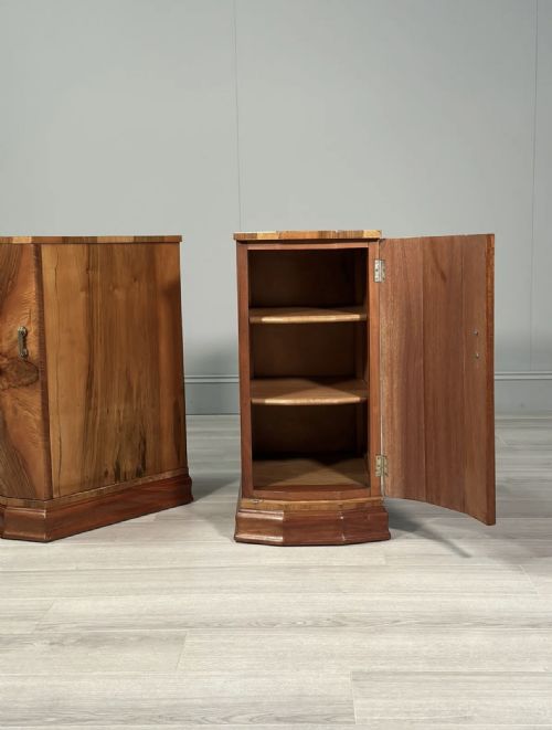 A PAIR OF ART DECO BURR WALNUT BEDSIDE CABINETS - ADDITIONAL PHOTO 2