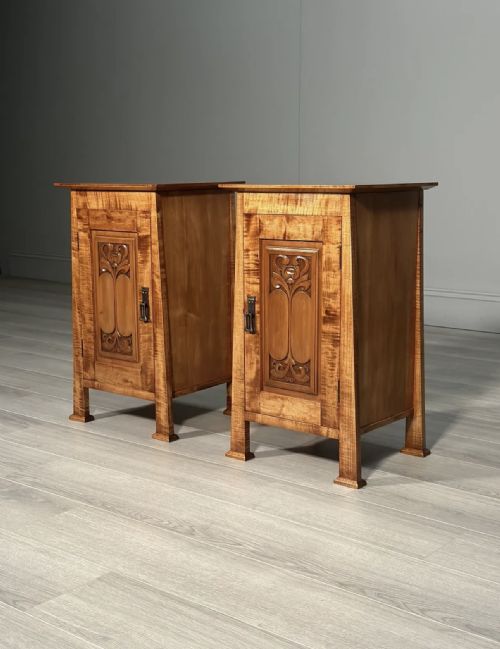 a pair of arts and crafts fiddle back maple bedside cabinets - CATEGORY: ANTIQUE CUPBOARDS - DATED 1920