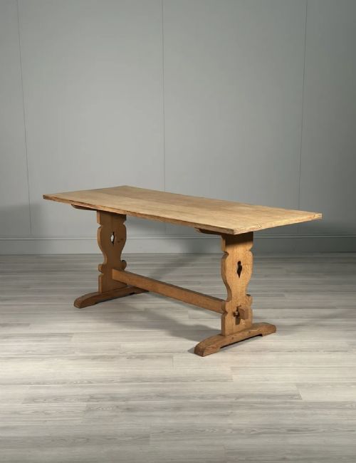 arts and crafts light oak refectory table - CATEGORY: ANTIQUE TABLES - DATED 1920