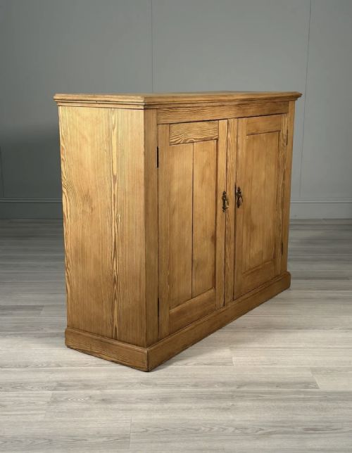 ANTIQUE PINE SCHOOL CUPBOARD - ADDITIONAL PHOTO 7