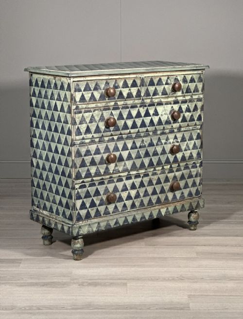 19th century geometric painted chest of drawers - CATEGORY: ANTIQUE CHEST OF DRAWERS - DATED 19TH CENTURY