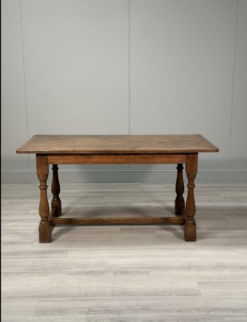 19TH CENTURY OAK DINING TABLE - ADDITIONAL PHOTO 4