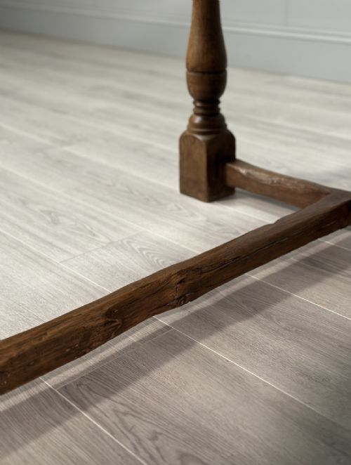 19TH CENTURY OAK DINING TABLE - ADDITIONAL PHOTO 10
