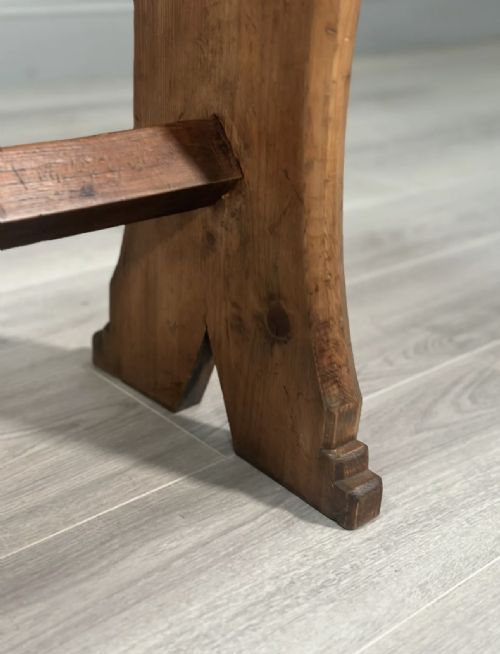ARTS AND CRAFTS PINE BENCH C1900 - ADDITIONAL PHOTO 3