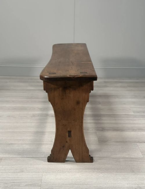 ARTS AND CRAFTS PINE BENCH C1900 - ADDITIONAL PHOTO 4