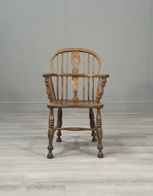 19th century ash windsor chair - CATEGORY: ANTIQUE CHAIRS - DATED 19TH CENTURY