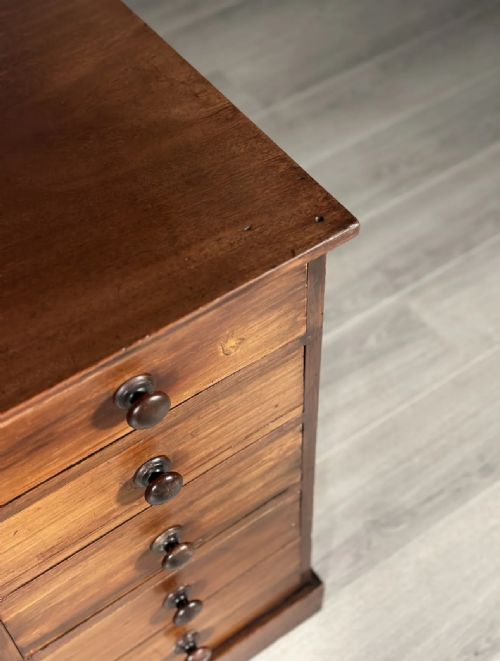 ANTIQUE MAHOGANY BANK OF DRAWERS - ADDITIONAL PHOTO 7