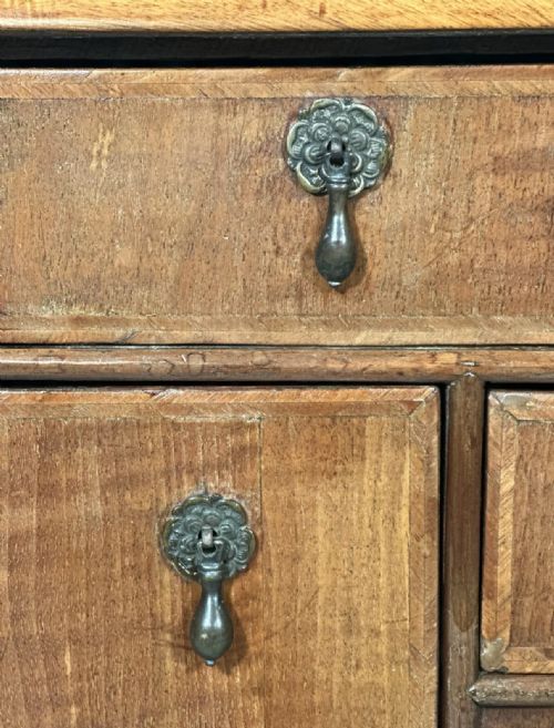 19TH CENTURY WALNUT LOWBOY - ADDITIONAL PHOTO 5