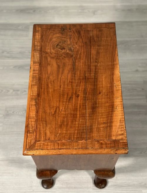19TH CENTURY WALNUT LOWBOY - ADDITIONAL PHOTO 9
