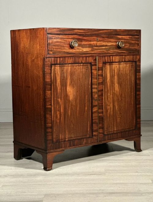 antique regency mahogany cabinet - CATEGORY: ANTIQUE SIDEBOARDS - DATED REGENCY