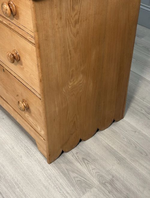 19TH CENTURY OAK BANK OF DRAWERS - ADDITIONAL PHOTO 3