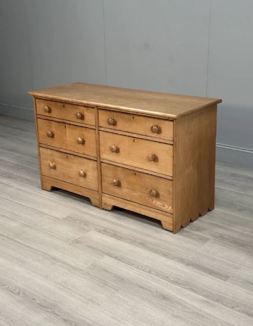 19TH CENTURY OAK BANK OF DRAWERS - ADDITIONAL PHOTO 6