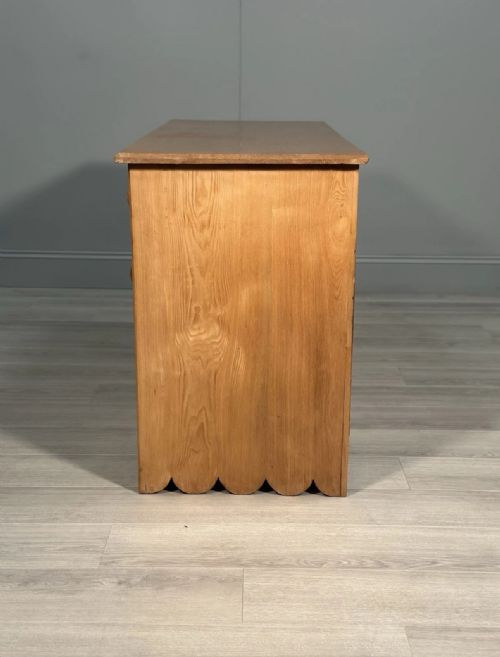 19TH CENTURY OAK BANK OF DRAWERS - ADDITIONAL PHOTO 9