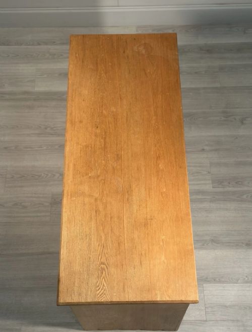19TH CENTURY OAK BANK OF DRAWERS - ADDITIONAL PHOTO 10