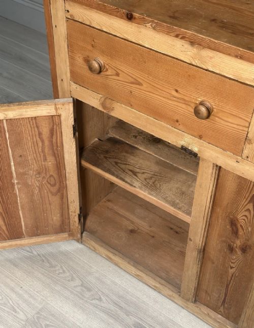 ANTIQUE PINE DRESSER C1910 - ADDITIONAL PHOTO 6