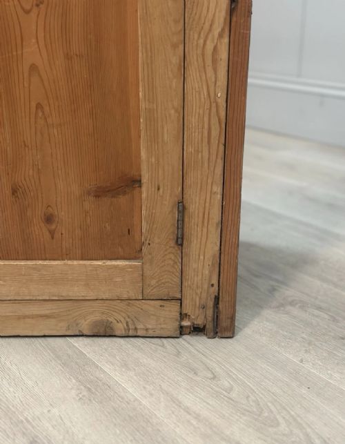 ANTIQUE PINE DRESSER C1910 - ADDITIONAL PHOTO 8