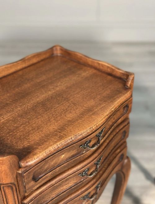 ANTIQUE FRENCH OAK BEDSIDE CABINETS - ADDITIONAL PHOTO 6