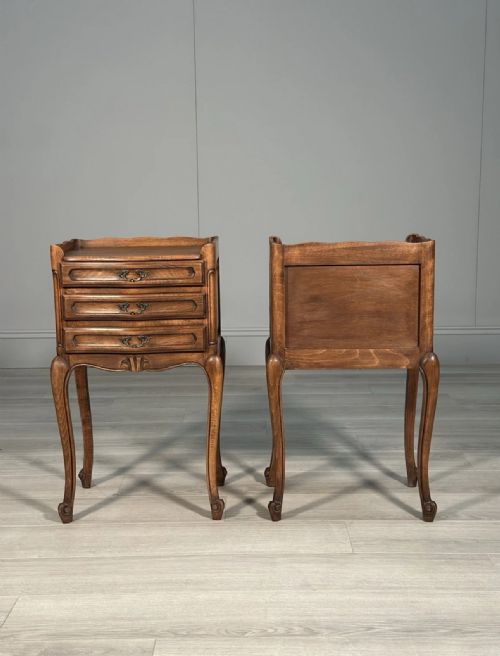 ANTIQUE FRENCH OAK BEDSIDE CABINETS - ADDITIONAL PHOTO 10