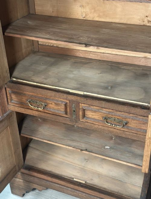 ANTIQUE FRENCH OAK CUPBOARD - ADDITIONAL PHOTO 3
