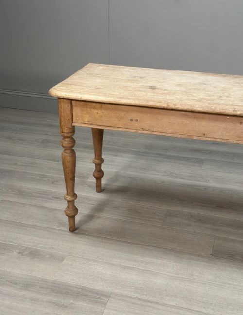LARGE 19TH CENTURY PINE PREP TABLE - ADDITIONAL PHOTO 4