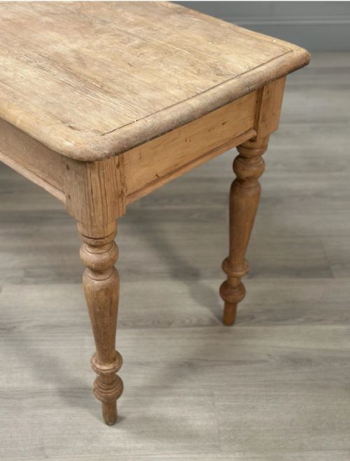 LARGE 19TH CENTURY PINE PREP TABLE - ADDITIONAL PHOTO 5