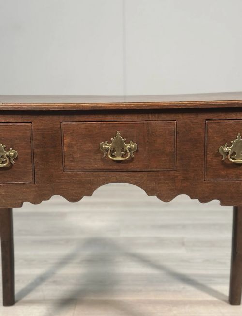 GEORGIAN OAK LOWBOY C1800 - ADDITIONAL PHOTO 3