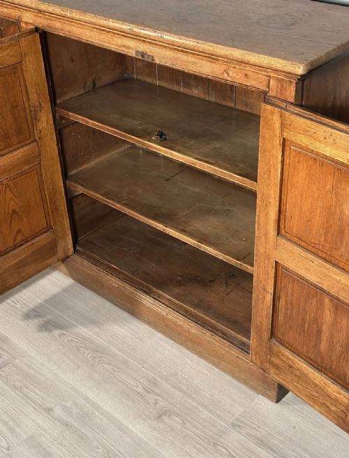 LARGE ANTIQUE OAK SCHOOL CUPBOARD - ADDITIONAL PHOTO 4
