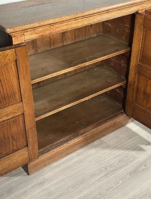 LARGE ANTIQUE OAK SCHOOL CUPBOARD - ADDITIONAL PHOTO 5