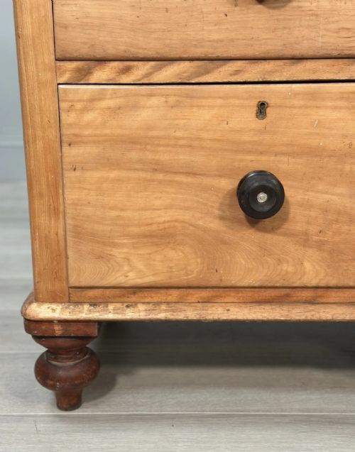 REGENCY ASH DRESSER BASE C1820 - ADDITIONAL PHOTO 3