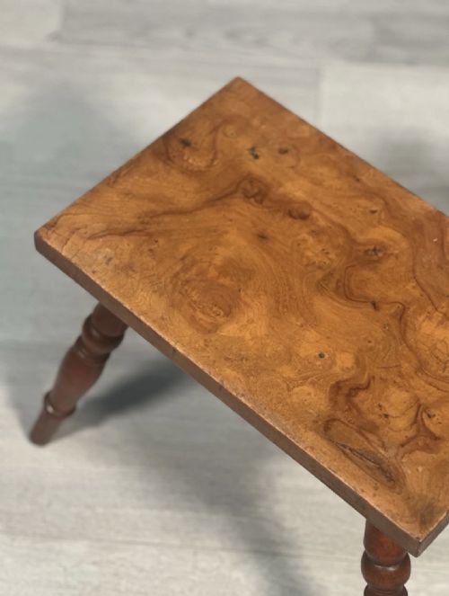 SMALL BURR YEW WOOD STOOL C1880 - ADDITIONAL PHOTO 3