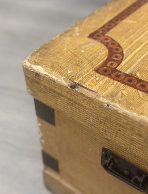 VICTORIAN PINE CHEST IN ORIGINAL PAINT - ADDITIONAL PHOTO 13