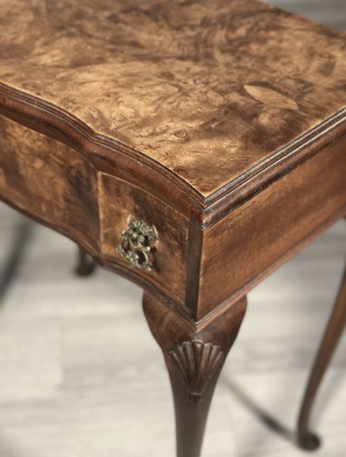1920S QUEEN ANNE STYLE BURR WALNUT SIDE TABLE - ADDITIONAL PHOTO 2
