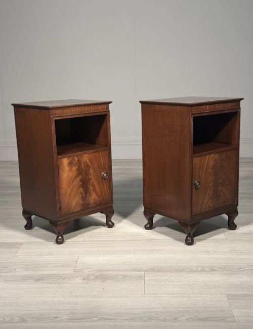 A PAIR OF MAHOGANY BEDSIDE CABINETS C1920 - ADDITIONAL PHOTO 10