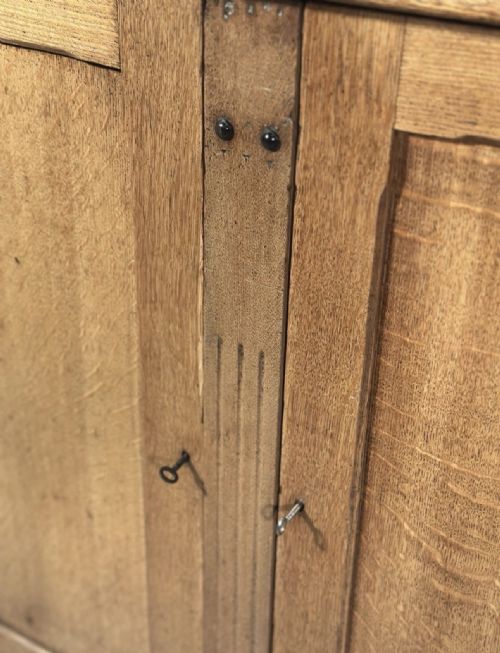 AESTHETIC MOVEMENT OAK CUPBOARD C1900 - ADDITIONAL PHOTO 7