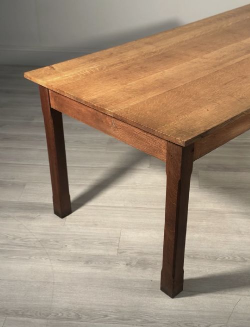 ANTIQUE GOLDEN OAK DINING TABLE C1910 - ADDITIONAL PHOTO 1