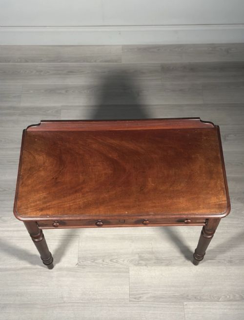 VICTORIAN MAHOGANY SIDE TABLE - ADDITIONAL PHOTO 9