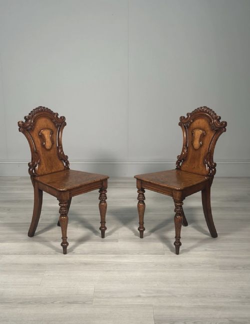 A PAIR OF OAK HALL CHAIRS C1860 - ADDITIONAL PHOTO 1