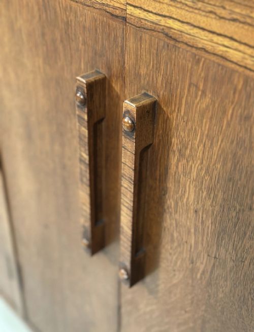 ART DECO OAK SIDEBOARD - ADDITIONAL PHOTO 10