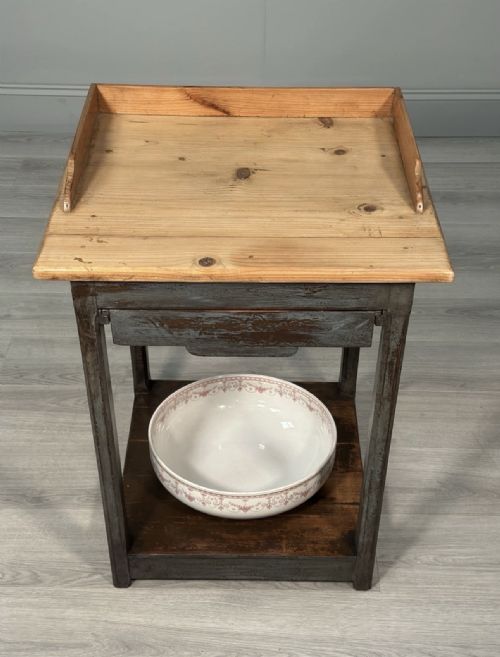 VICTORIAN PINE WASH STAND IN PAINT - ADDITIONAL PHOTO 2