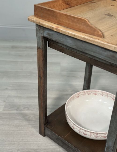 VICTORIAN PINE WASH STAND IN PAINT - ADDITIONAL PHOTO 12