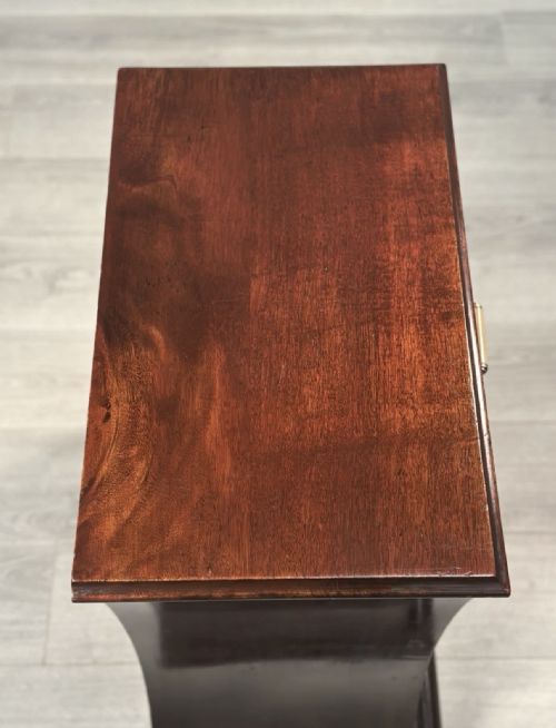 SHAPELY ART DECO CHEST OF DRAWERS - ADDITIONAL PHOTO 12