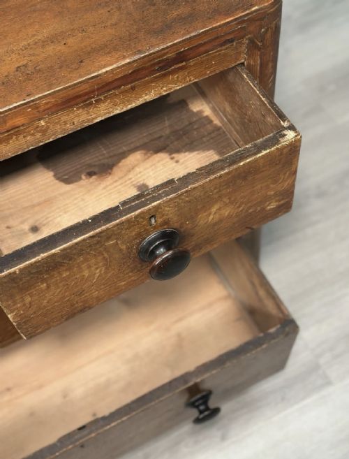ANTIQUE CHEST OF DRAWERS IN SCUMBLE PAINT - ADDITIONAL PHOTO 2