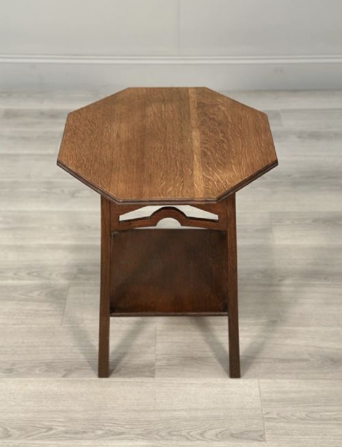 ARTS AND CRAFTS OAK SIDE TABLE C1910 - ADDITIONAL PHOTO 1