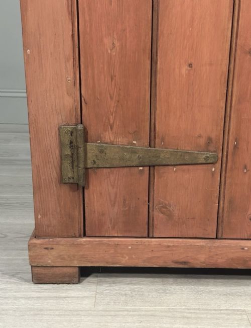 LARGE VICTORIAN PINE LARDER CUPBOARD - ADDITIONAL PHOTO 6